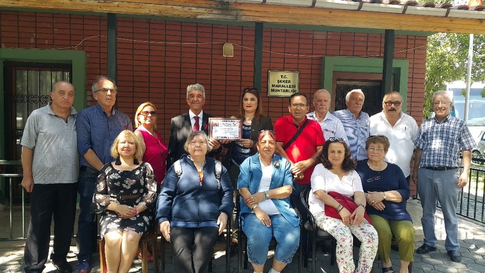 ESKÜDER’den Şeker Mahallesi Muhtarı Canan Arı’ya başarı ödülü 