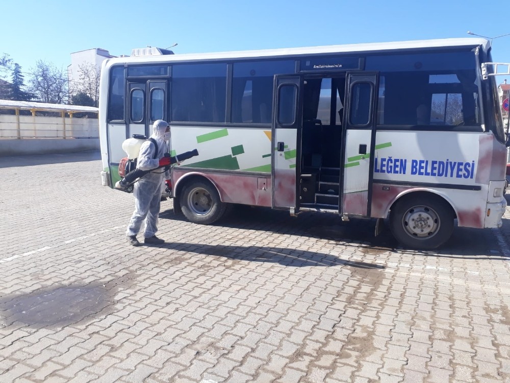 Eşme’de dezenfekte işlemleri sürüyor 