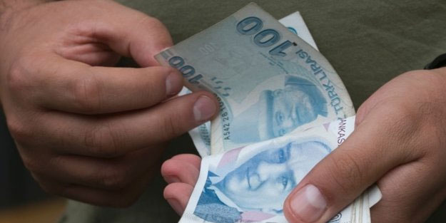 Esnaf kredileri ertelendi mi? Halkbank kredi taksit ödemeleri ne zamana ertelendi?