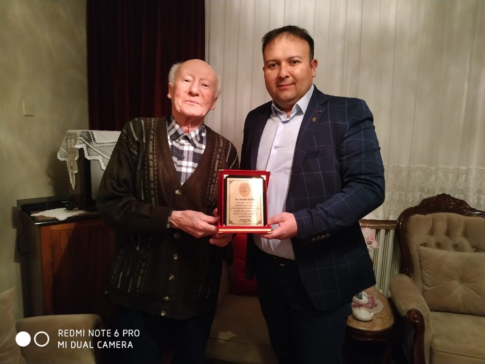Esnaf Odası’ndan 50 yıllık emeğe şükran plaketi 