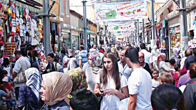 Esnafın yeni umudu bayram alışverişi