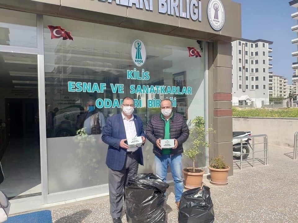 Esnaflara 10 bin ücretsiz maske 