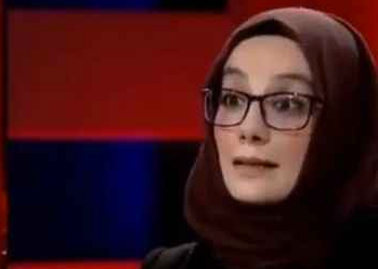 Esra Elönü çılgına döndü! O hadsizlere tarihi ayar