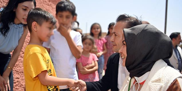 Esra öğretmenin sevinç gözyaşları! Yaptığı çağrı sonunda karşılık buldu