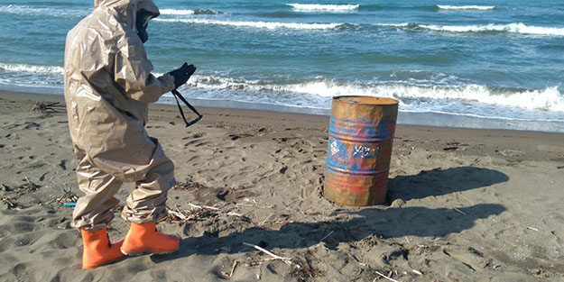 Esrarengiz variller paniğe neden oldu!