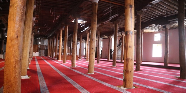 Eşsiz bir başyapıt: Sivrihisar Ulu Camii