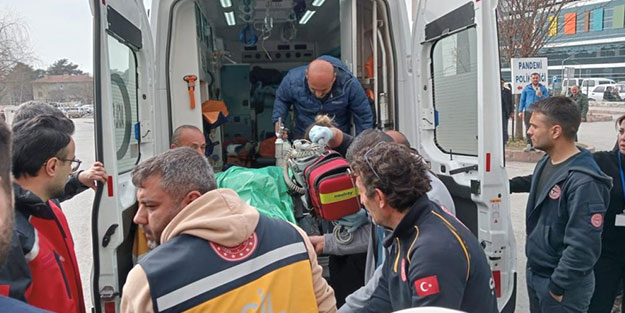 Eşya için eve girdiler, depreme yakalandılar