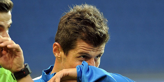 Emre Belözoğlu'na uyarı