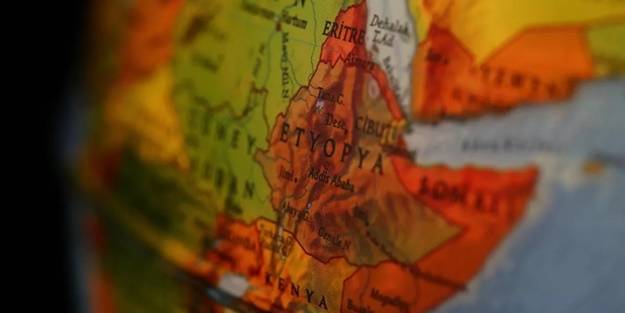 Etiyopya'da çatışmalardan kaçan halk okullara sığındı