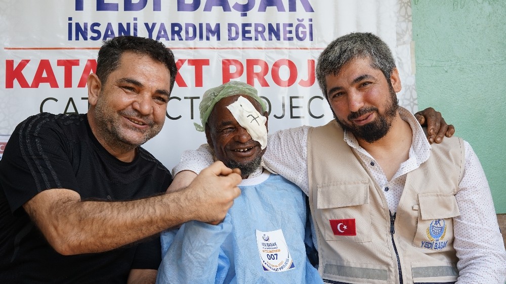Etiyopya’da kararmış gözlere ışık oldular 
