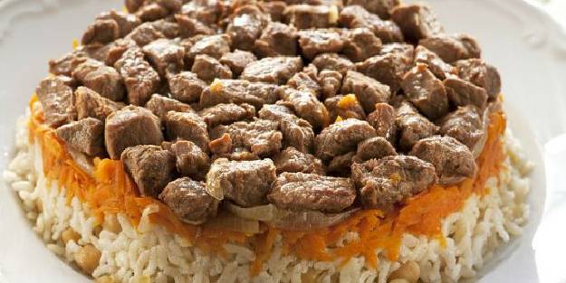 Etli havuçlu pilav nasıl yapılır? Etli havuçlu pilav tarifi, yapılışı