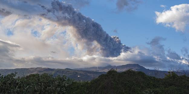 Etna Yanardağı'nda hareketlilik