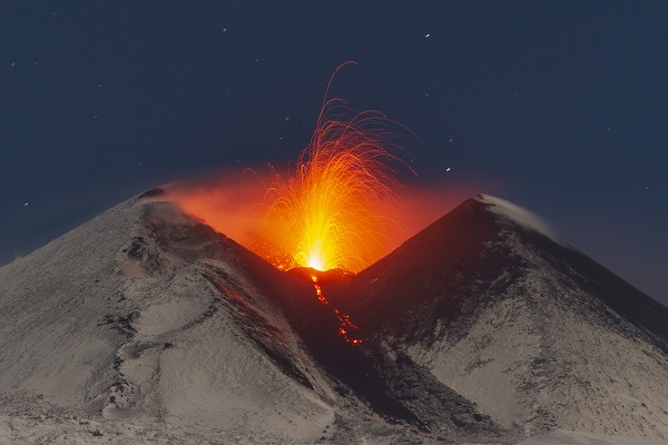 Etna Yanardağı'nda hareketlilik