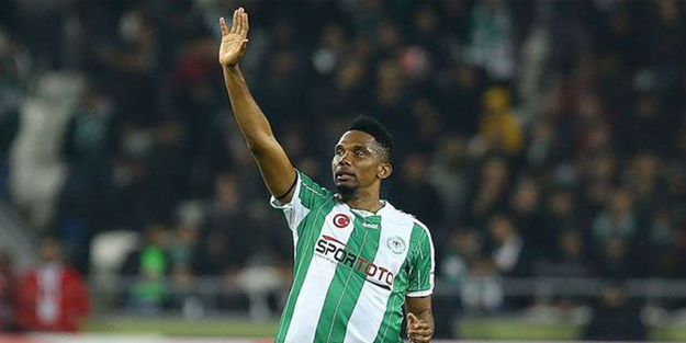 ETO'o'nun 'korona aşısını Afrikalılar üzerinde deneyelim' diyen Fransızlara ettiği küfür olay oldu
