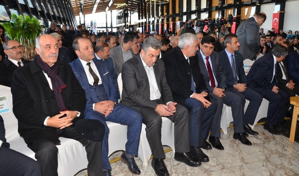 ETSO, Doğu Anadolu Kariyer Fuarı’nda 
