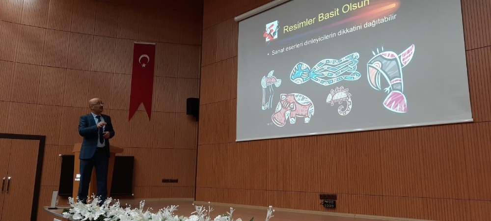 ETÜ’de etkili sunum hazırlama ve sunuş teknikleri konferansı düzenlendi 