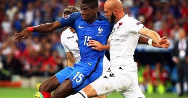 EURO 2016'da gruptan çıkan ilk takım belirlendi