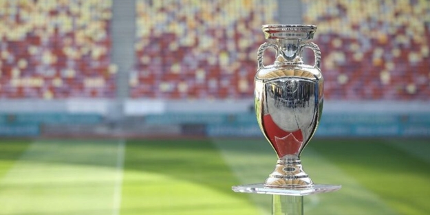 Euro 2020 şampiyonluk kupası Bakü sokaklarında!