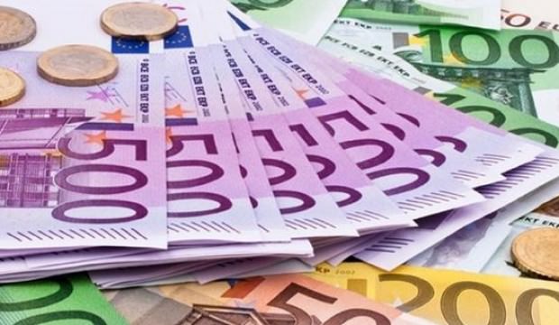 Euro değer kaybediyor!