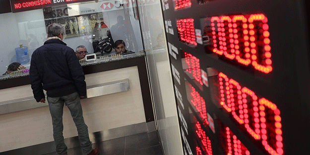 Euro'daki düşüş sonrası döviz bürolarında dikkat çeken hareketlilik