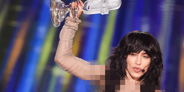 Eurovision 2023’ün birinciliğini sahnede çıplak vücut sergileyen İsveç’e verdiler.