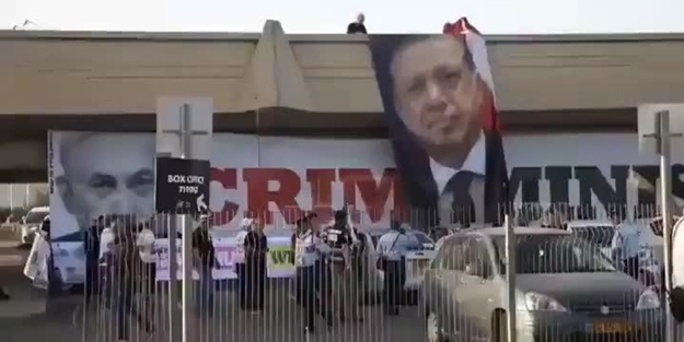 Eurovision binasına Erdoğan posteri asıldı!