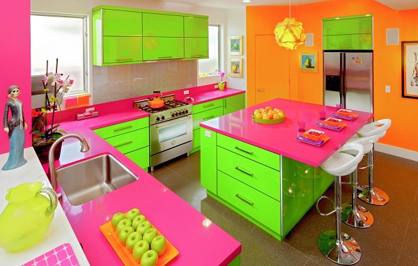 Ev dekorasyonunda neon renkler nasıl kullanılır?