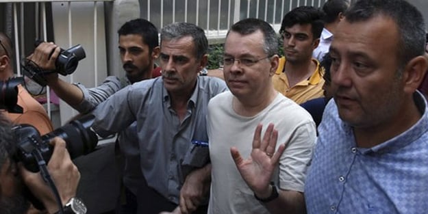 Ev hapsindeki rahip Brunson için özel ekip kuruldu! 'Konutundan ayrıldığı an...'