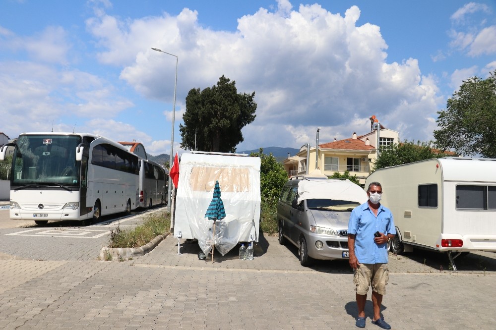 Ev kirasına isyan etti, kredi çekip karavan aldı 