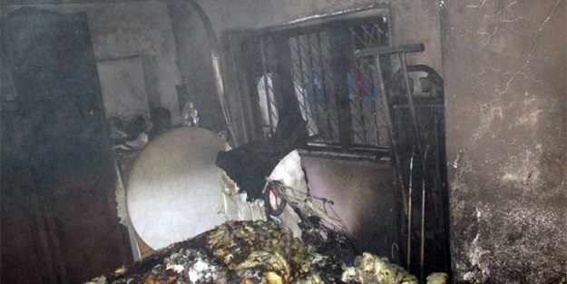 Ev kül oldu Kur'an-ı Kerim yanmadı