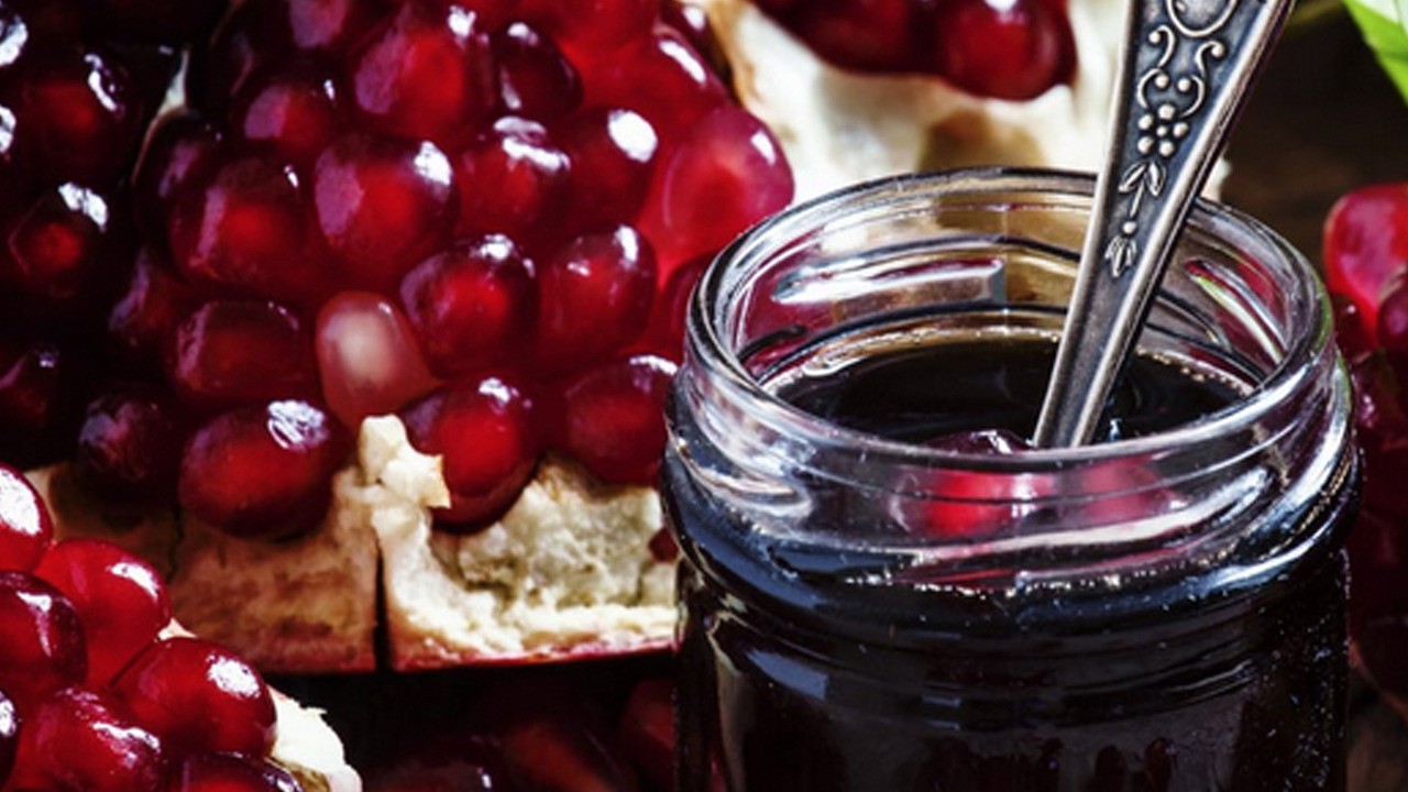 Ev yapımı nar ekşisi: 10 dakikada hazır!