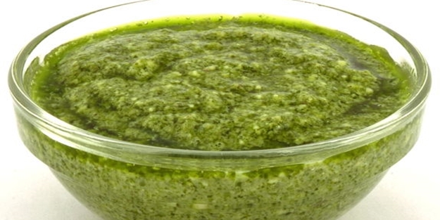 Ev yapımı pesto sosu tarifi