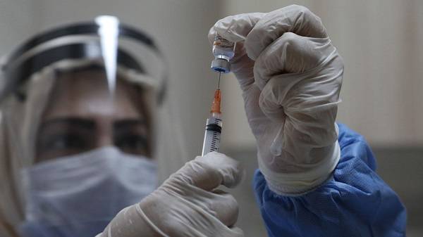 Evde bakım maaşı alanlar ne zaman aşı olacak? Engelli yakınları aşı olacak mı?