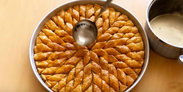 Evde baklava şerbeti nasıl yapılır?