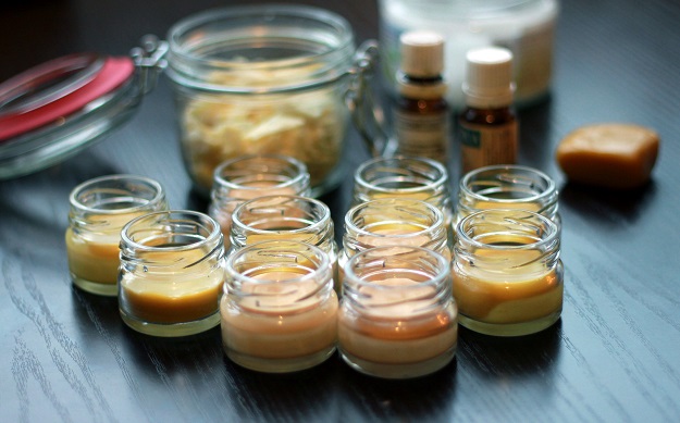 Evde dudak kremi yapmak mümkün mü?