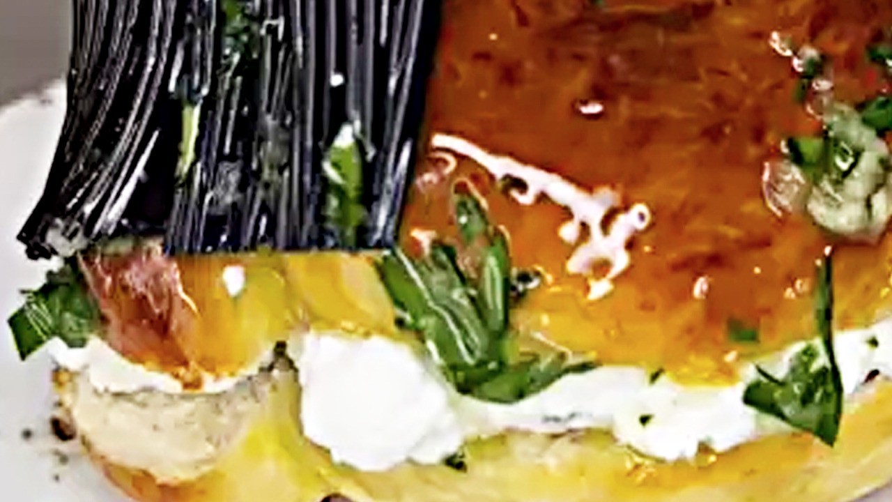 Evde ekmek yapımı meğer bu kadar kolaymış: Peynir yerine bunu tüketin! Püf noktası