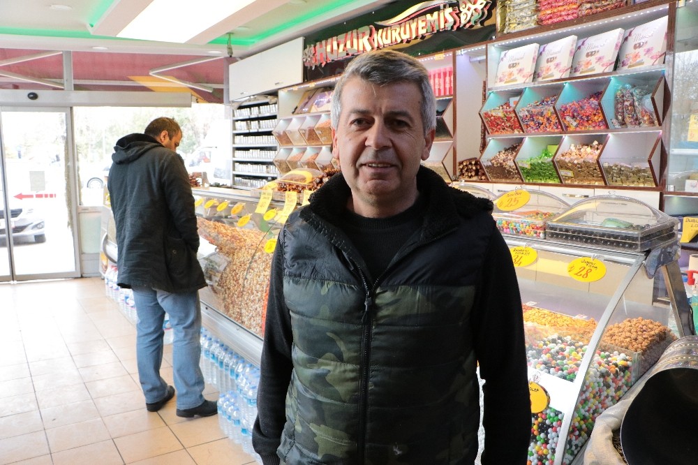 ‘Evde kal’ çağrısı kuruyemiş satışlarını artırdı 