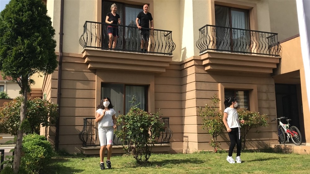Evde kal hareketsiz kalma etkinliği devam ediyor 
