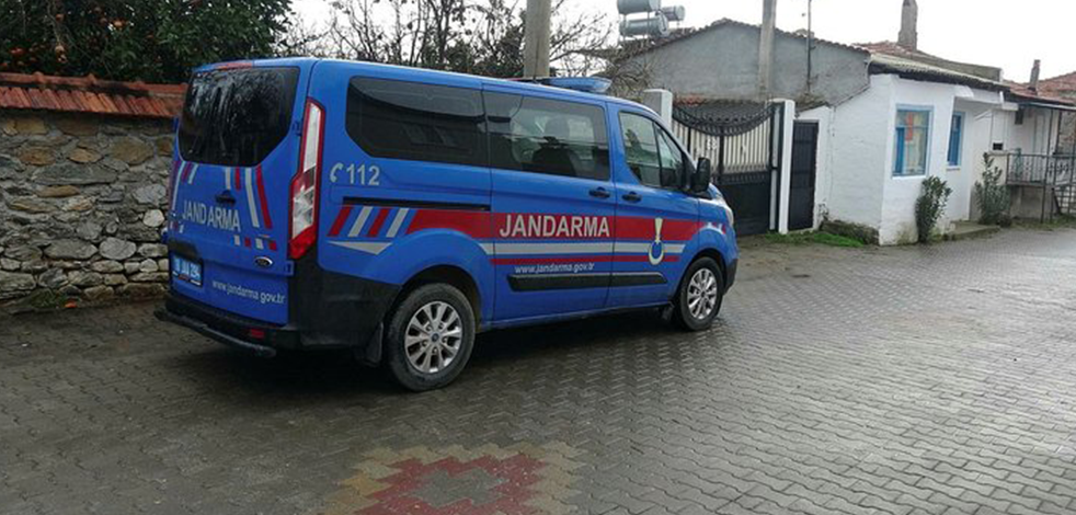 Evde karantinada olması gereken şahıs çarşıda gezerken yakalandı