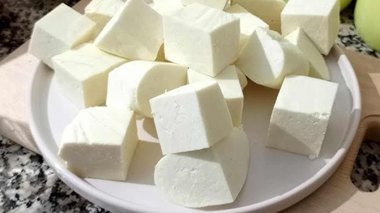 Evde mayasız beyaz peynir: Köy peyniri kadar sağlıklı! Öyle lezzetli, ucuz, kolay, hızlı ki!