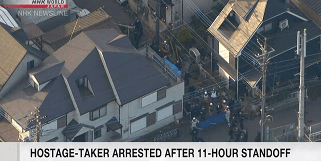 Evde rehin alınan 3 sağlık çalışanından biri öldü