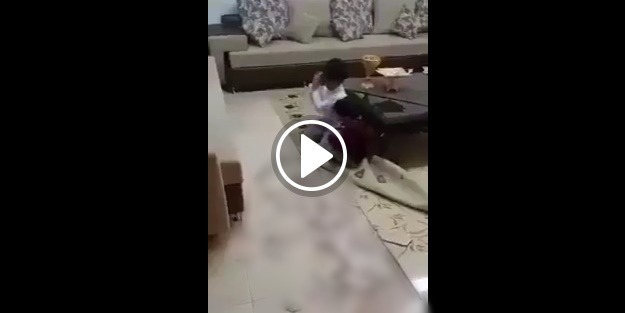 Evde yalnız kalan çocuklar öyle bir şey yaptı ki!