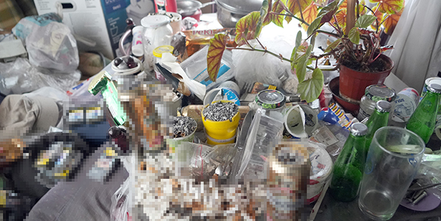 Evde yok yok! Manzarayı görenler şoke oldu