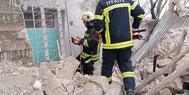 Evdeki tehlikeye dikkat! Bir anda patladı: 1 ölü, 2 yaralı