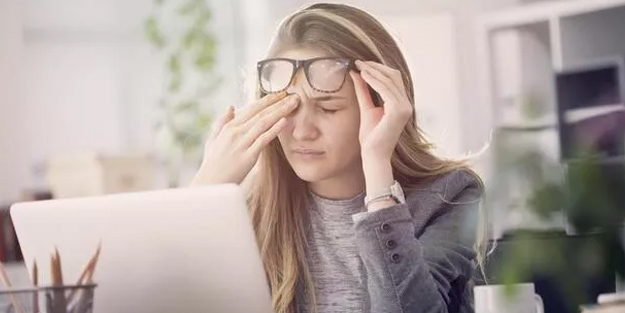 Evden çalışanlara uyarı: '30 dakikada bir hareket edin'