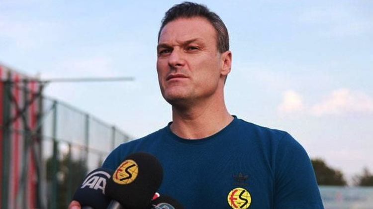 Evet kampanyasında Özalan kararını açıkladı!