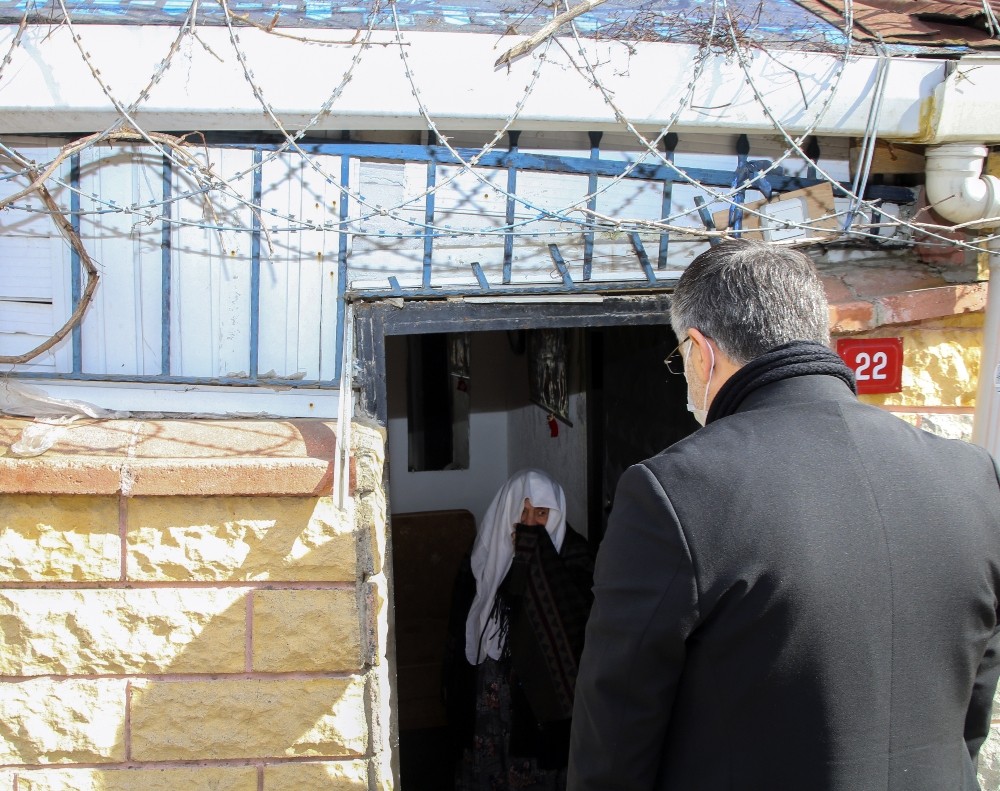 Evi temizlenen yaşlı kadından Cumhurbaşkanı Erdoğan’a dua 