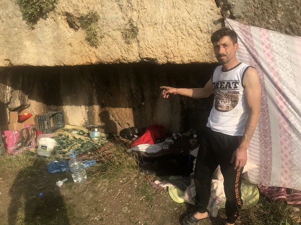 Evi yıkılınca çözümü burada buldu! Suriyeli depremzede bakın nerede yaşıyor