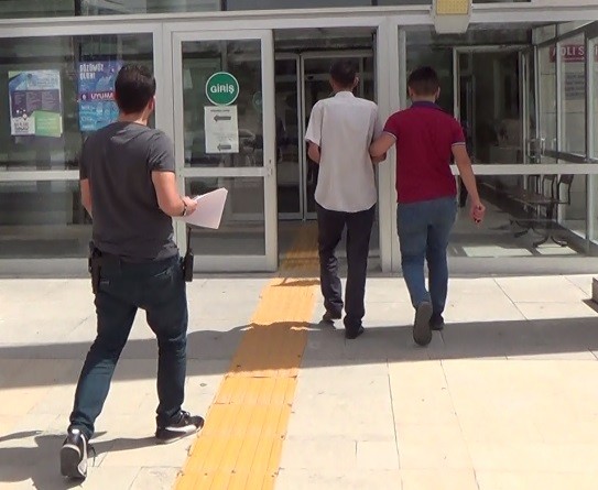 Evinde 30 paket eroin bulunan şüpheli tutuklandı 