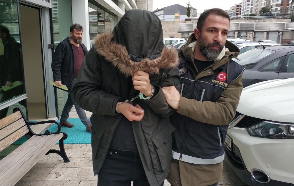 Evinde 720 uyuşturucu hap ele geçen şahıs tutuklandı 
